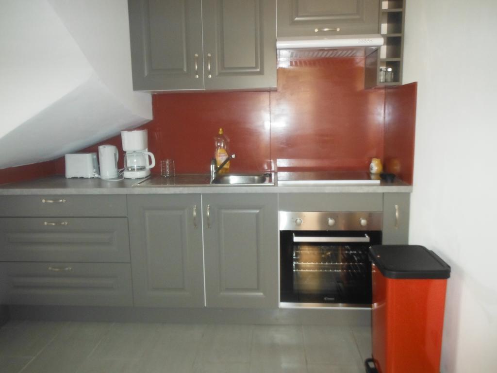 Appartement Le Romarin Mallemort Luaran gambar
