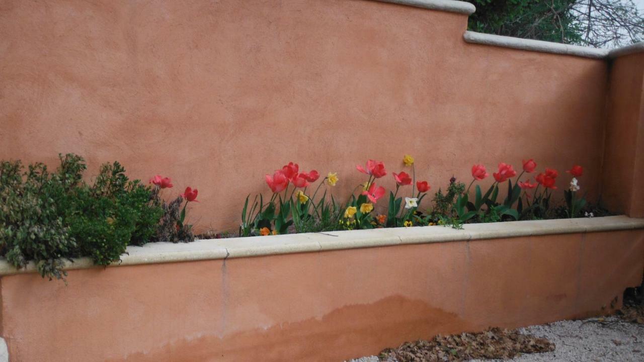 Appartement Le Romarin Mallemort Luaran gambar